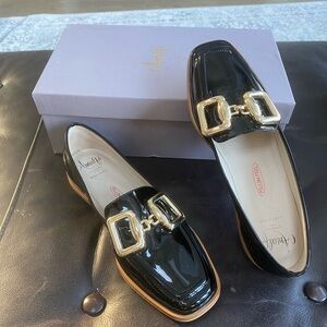 Amalfi by Rangoni Slip On Loafers